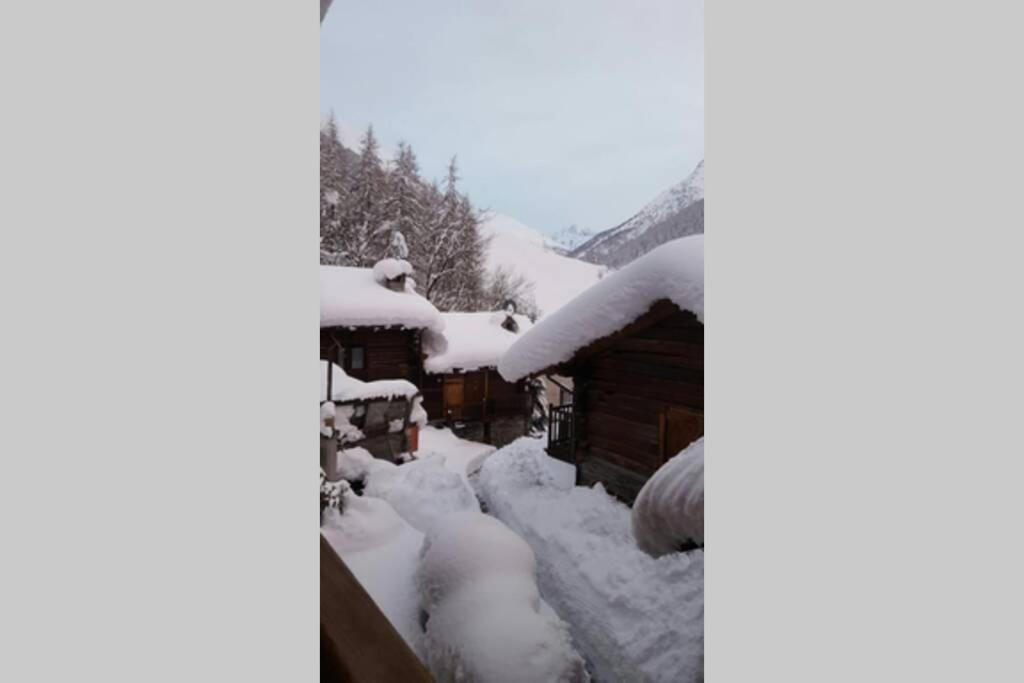 Maison Degioz Bagian luar foto